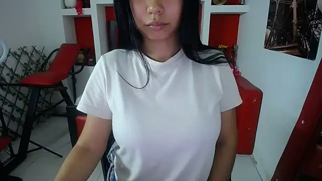 Letty Plugxo online show from 18, 9, 2025