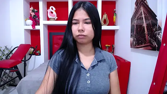 Letty Plugxo online show from 1, 10, 2025