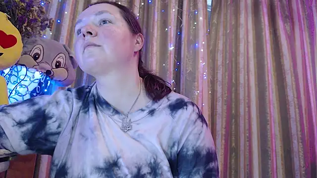 amorelara online show from 13, 4, 2026