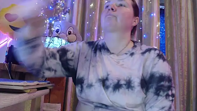 amorelara online show from 19, 4, 2026