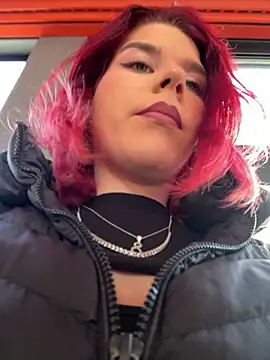 RiriRoseey online show from 4, 3, 2026