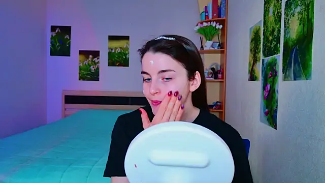 Miss Arwen online show from 19, 3, 2025