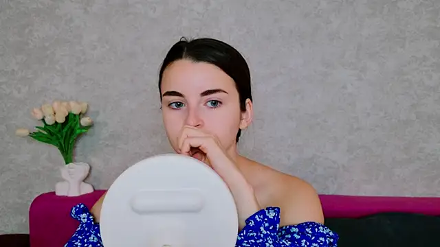 Miss Arwen online show from 23, 9, 2025