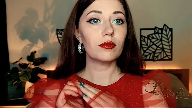 Snapshot of MissBeverlyMills chatting on 8, 12, 2024 MissBeverlyMills online show from 8, 12, 2024