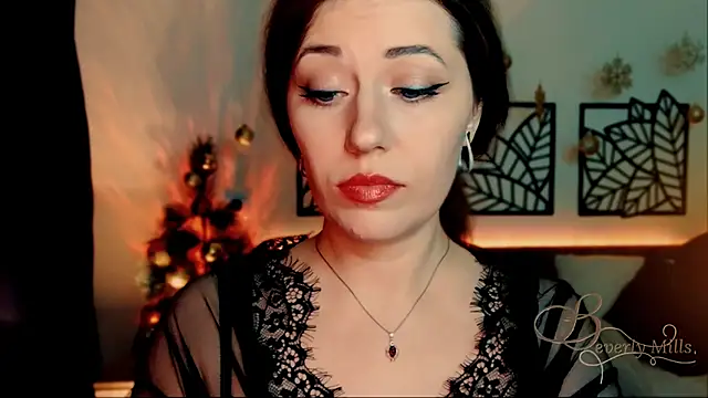 Snapshot of MissBeverlyMills chatting on 2, 1, 2025 MissBeverlyMills online show from 2, 1, 2025