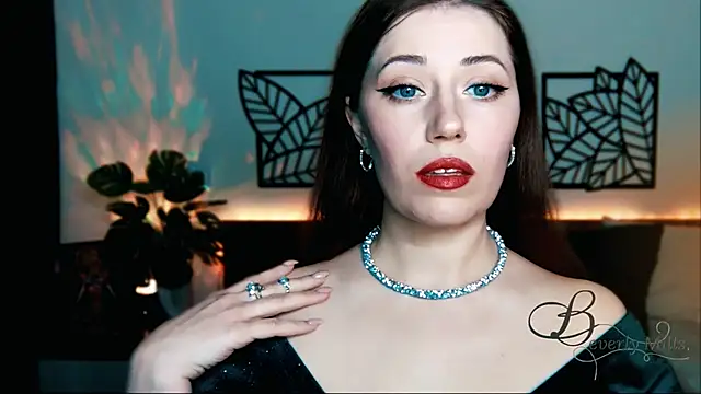 Snapshot of MissBeverlyMills chatting on 9, 1, 2025 MissBeverlyMills online show from 9, 1, 2025