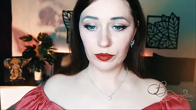 Snapshot of MissBeverlyMills chatting on 19, 2, 2025 MissBeverlyMills online show from 19, 2, 2025