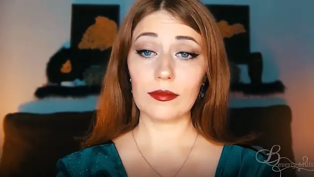 Snapshot of MissBeverlyMills chatting on 14, 9, 2025 MissBeverlyMills online show from 14, 9, 2025