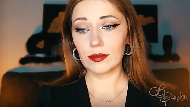 Snapshot of MissBeverlyMills chatting on 17, 9, 2025 MissBeverlyMills online show from 17, 9, 2025