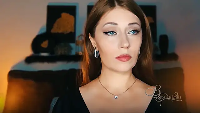 Snapshot of MissBeverlyMills chatting on 20, 9, 2025 MissBeverlyMills online show from 20, 9, 2025