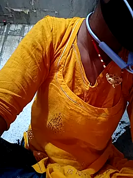 Snapshot of Anushka_Ji chatting on 19, 2, 2025 Anushka Ji online show from 19, 2, 2025