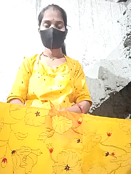 Snapshot of Anushka_Ji chatting on 6, 11, 2025 Anushka Ji online show from 6, 11, 2025