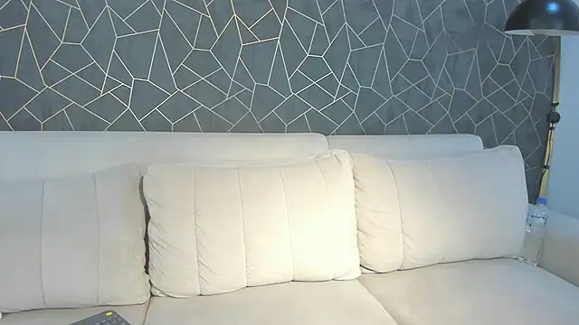 im giselle  online show from 20, 2, 2025