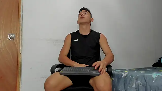 andrew rose  online show from 4, 4, 2026