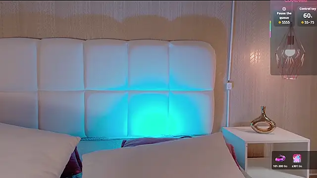 Megan-holly online show from 5, 12, 2025