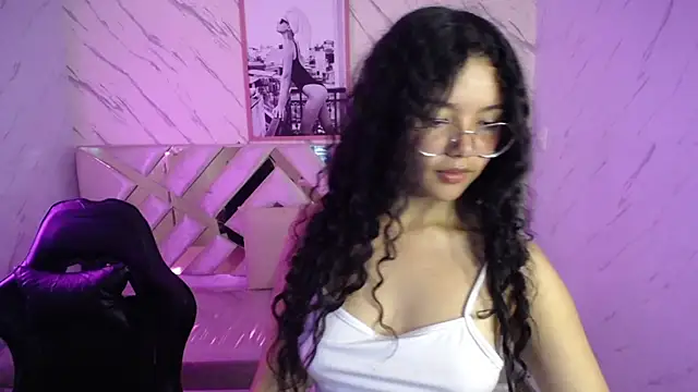 victoria castillo b online show from 20, 3, 2025