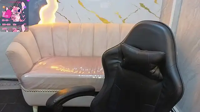 victoria castillo b online show from 28, 2, 2026