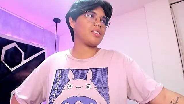 Emmapark  online show from 23, 2, 2025