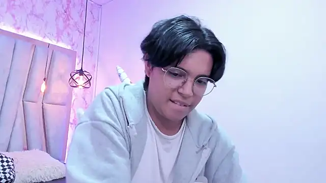 Emmapark  online show from 11, 3, 2025