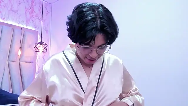 Emmapark  online show from 14, 3, 2025