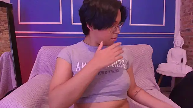 Emmapark  online show from 23, 10, 2025