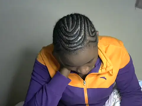 Novah  online show from 18, 11, 2025