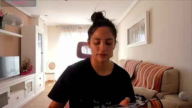 bella apont online show from 15, 9, 2025