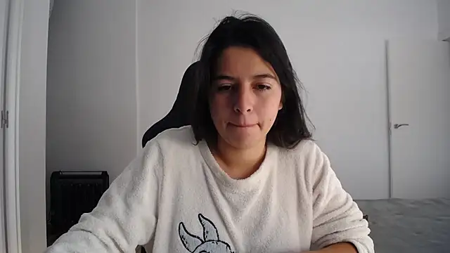 Snapshot of Contantin_helena chatting on 28, 11, 2025 Contantin helena online show from 28, 11, 2025