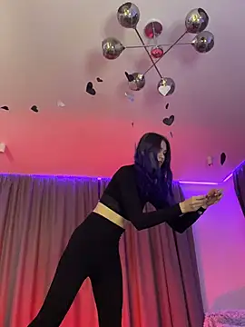 Erotic Synth Goddess online show from 3, 2, 2025