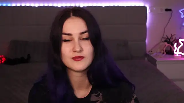 Erotic Synth Goddess online show from 5, 10, 2025