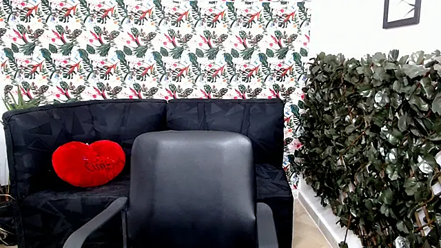 Wendy Hot  online show from 14, 2, 2025