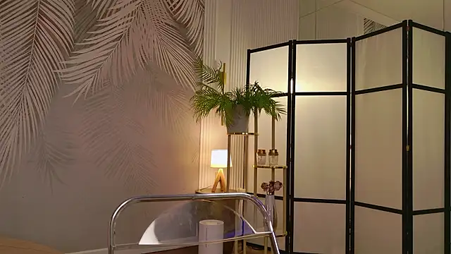 Miley Smile online show from 21, 2, 2026