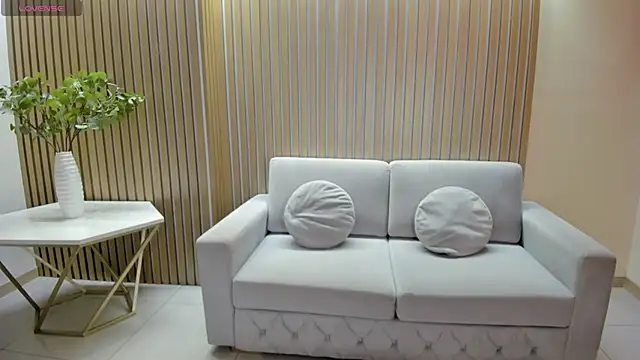 Snapshot of CharlotteCox_ chatting on 28, 5, 2026 CharlotteCox online show from 28, 5, 2026