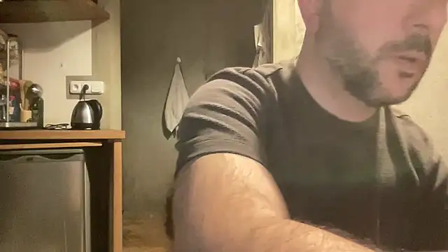 Snapshot of RedDante89 chatting on 21, 5, 2026 RedDante89 online show from 21, 5, 2026