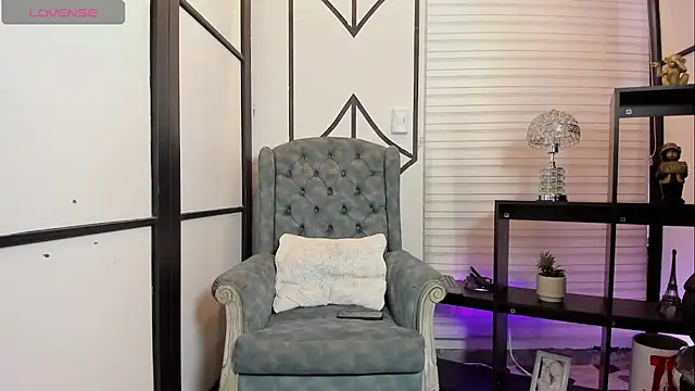 Snapshot of JuniorMorris_ chatting on 17, 9, 2025 JuniorMorris  online show from 17, 9, 2025