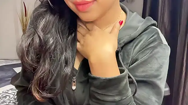 Snapshot of Spice-Summi chatting on 9, 1, 2025 Spice-Summi online show from 9, 1, 2025