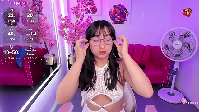 Snapshot of Miss_dolly_ chatting on 7, 2, 2025 Miss dolly  online show from 7, 2, 2025