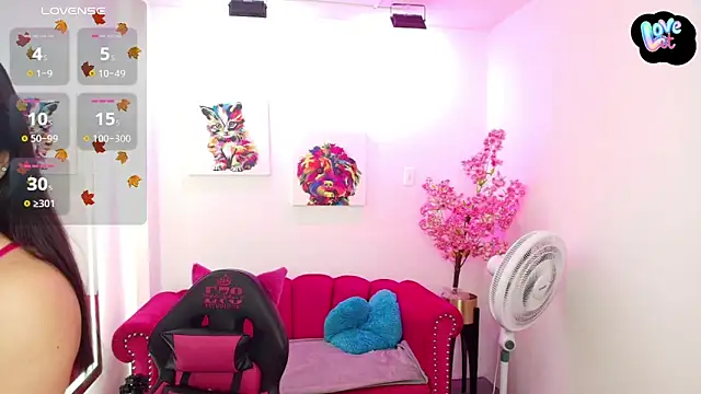 Snapshot of Miss_dolly_ chatting on 21, 10, 2025 Miss dolly  online show from 21, 10, 2025