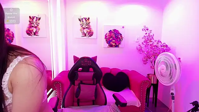 Miss dolly  online show from 16, 3, 2026