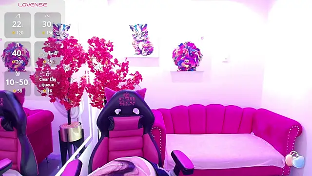 Miss dolly  online show from 4, 8, 2026