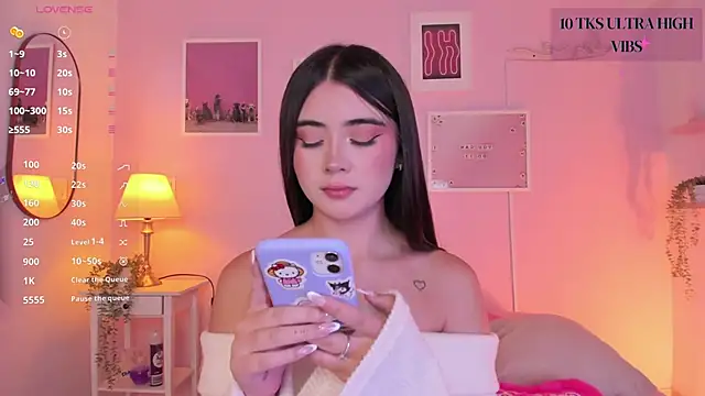 Snapshot of little-natt chatting on 11, 1, 2025 little-natt online show from 11, 1, 2025