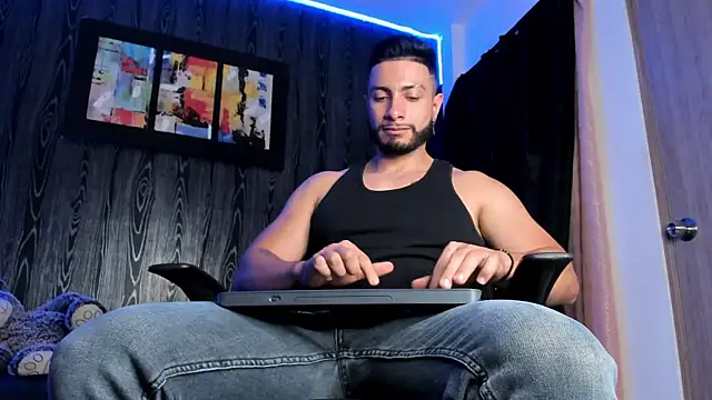 Snapshot of Mark_Buffet02 chatting on 3, 2, 2025 Mark Buffet02 online show from 3, 2, 2025