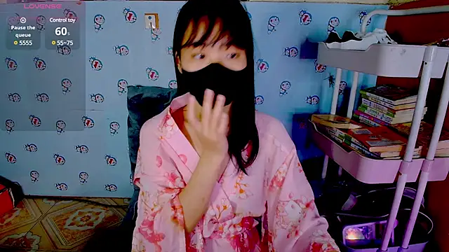   Saphia   online show from 6, 3, 2025