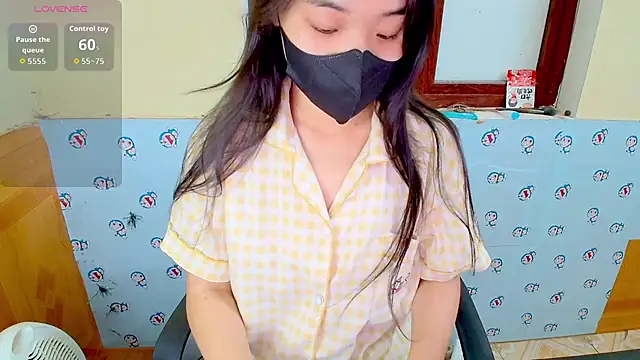   Saphia   online show from 8, 4, 2026