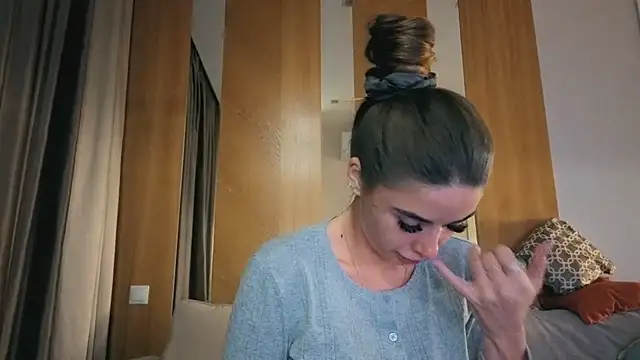 your bunnygirl online show from 4, 10, 2025