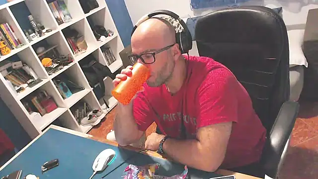 ravingr4d4 online show from 13, 10, 2025