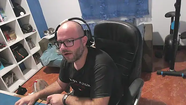 ravingr4d4 online show from 19, 10, 2025