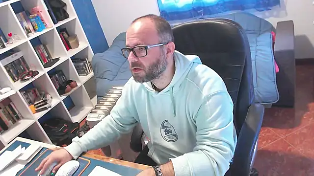 ravingr4d4 online show from 27, 3, 2026