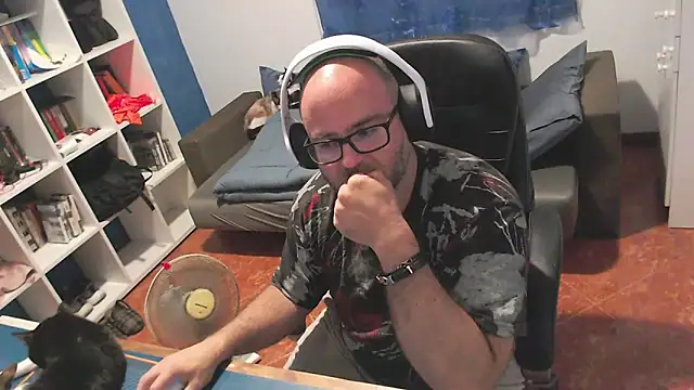 ravingr4d4 online show from 28, 5, 2026