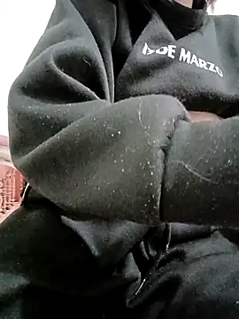 SweetGirl2k2 online show from 22, 2, 2025